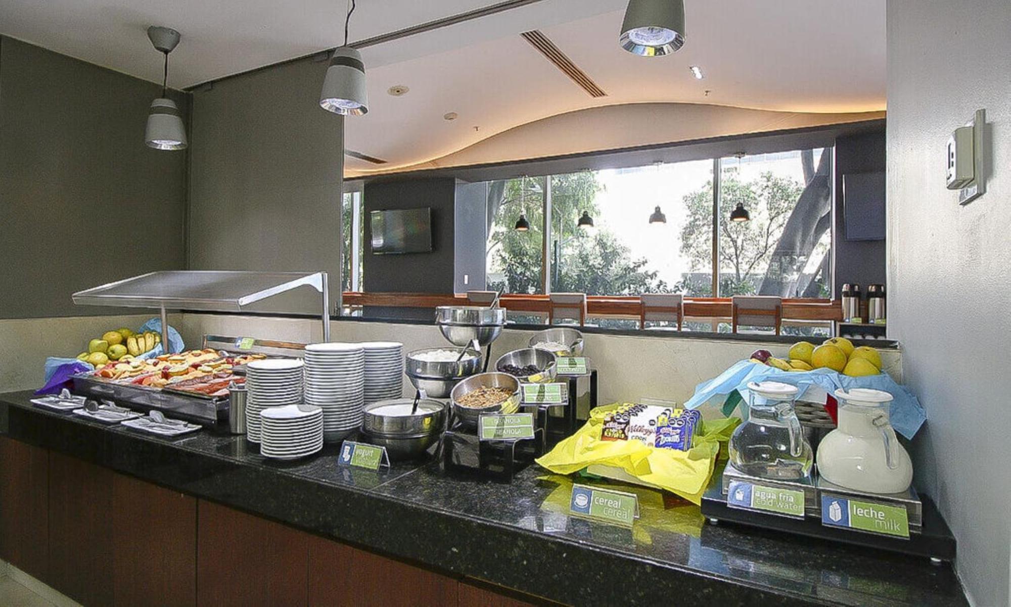 Holiday Inn Express Mexico Reforma By Ihg Exterior photo